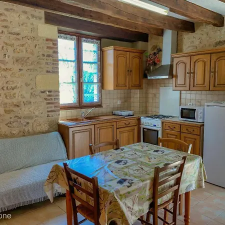 Holiday home Charmante Avec Jardin, Ideale Pour Visiter La Dordogne Et La Vezere - Fr-1-616-143 *