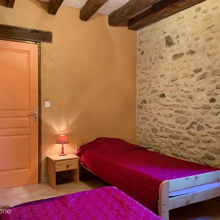 Holiday home Charmante Avec Jardin, Ideale Pour Visiter La Dordogne Et La Vezere - Fr-1-616-143 Saint-Chamassy